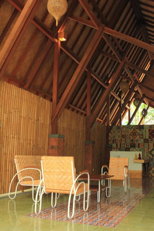 Komoreya Guesthouse Kejayan Bagian luar foto