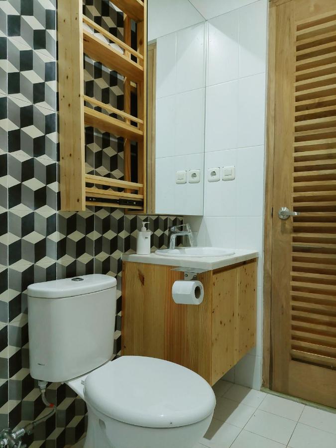 Komoreya Guesthouse Kejayan Bagian luar foto