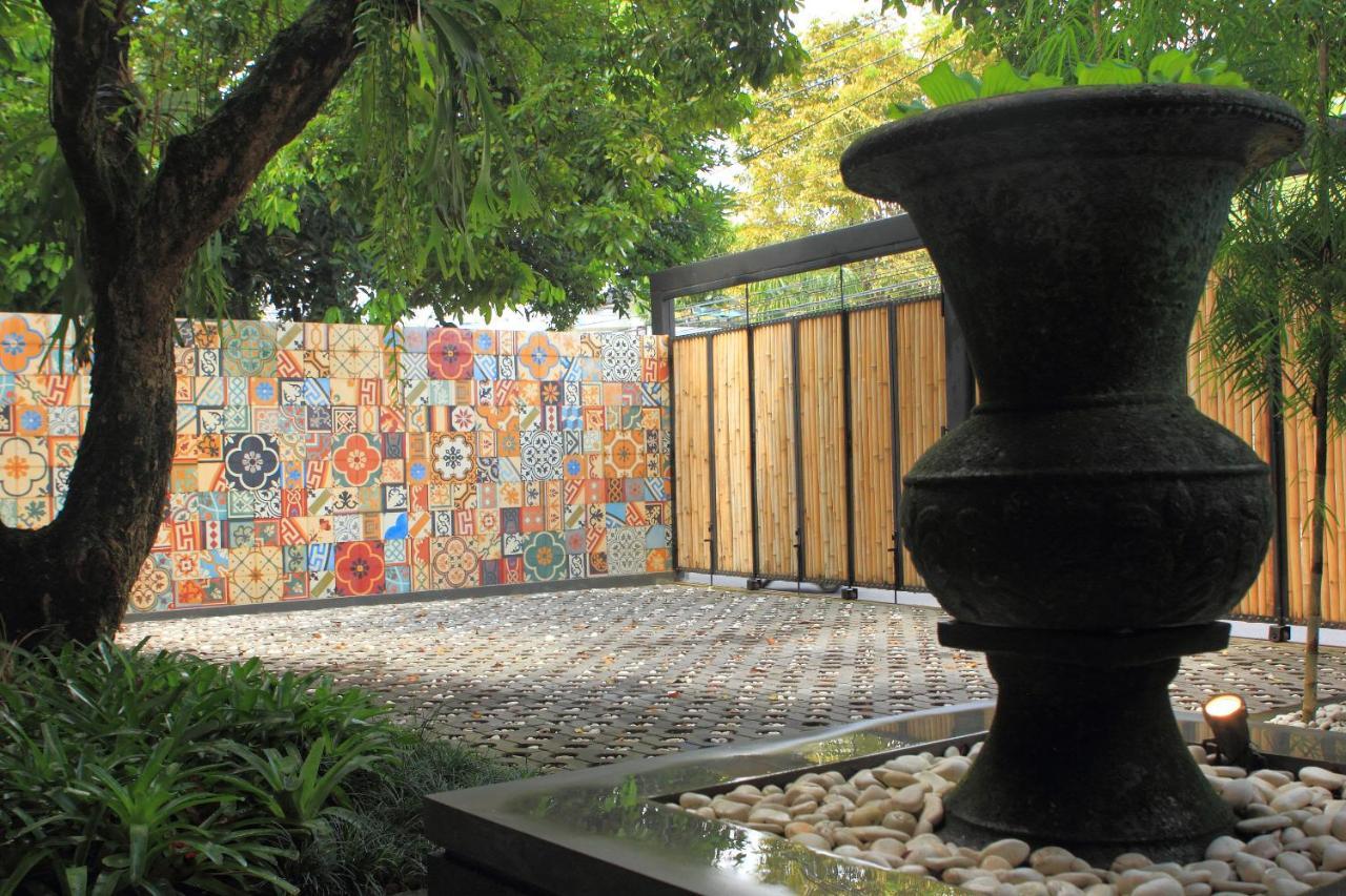 Komoreya Guesthouse Kejayan Bagian luar foto